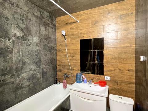 квартира за адресою Бориса Гмирі вул., 16а
