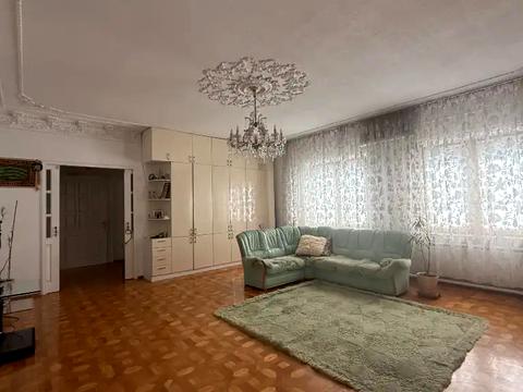 будинок за адресою Олександра Рейнгарда вул. (Арсеничева), 32