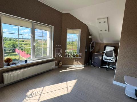 будинок за адресою Центральна вул.