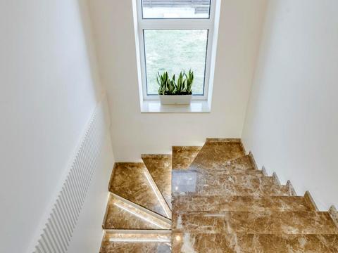 будинок за адресою с. Лісники, Захрестова вул.