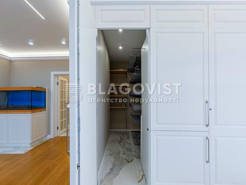 квартира за адресою Джона Маккейна вул. (Івана Кудрі), 1-Б