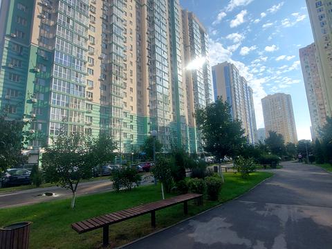 квартира за адресою Воскресенська вул., 18