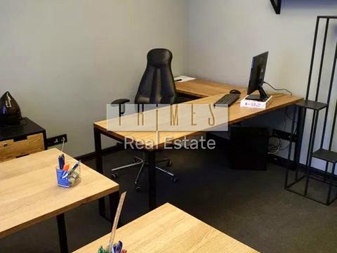 комерційна за адресою Інститутська вул., 22/7