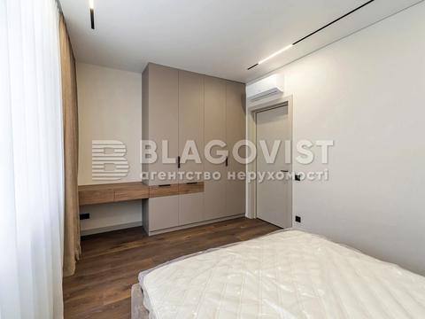 квартира за адресою Олександра Олеся вул., 7