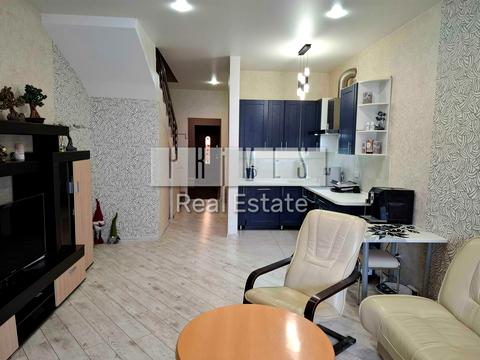 будинок за адресою с. Погреби, Солов'їна вул.