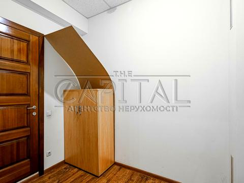 коммерческая по адресу Оболонская ул., 21