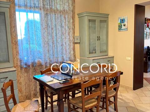 будинок за адресою с. Нові Петрівці, Монастирська вул., 13