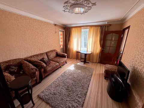 квартира за адресою Дніпро, Менахем-Мендл Шнеєрсона вул. (Мініна), 3