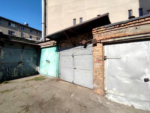 паркомісце за адресою Князя Володимира Великого вул. (Плеханова), 18