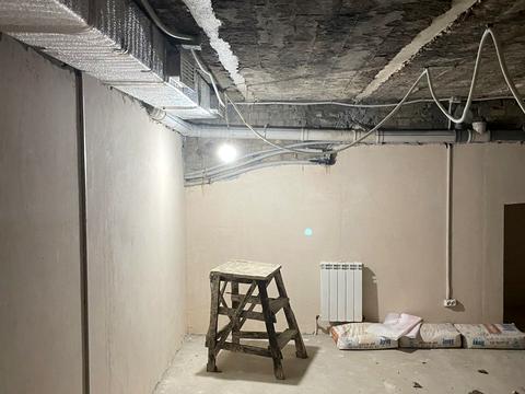 коммерческая по адресу Крещатик ул., 8