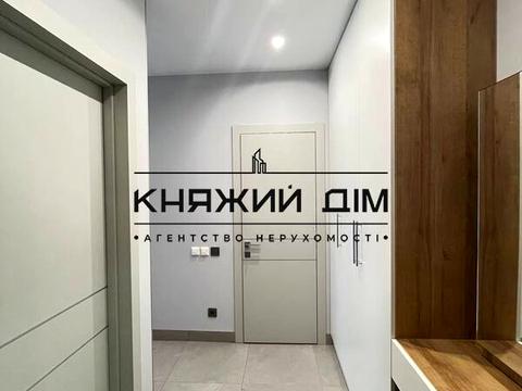 квартира за адресою Дніпровська набережна вул., 17-К