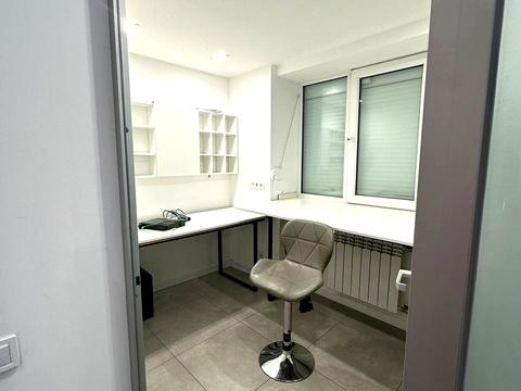 комерційна за адресою Василя Тютюнника вул. (Анрі Барбюса), 49