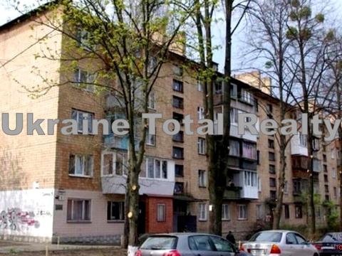 квартира за адресою Серпова вул., 1