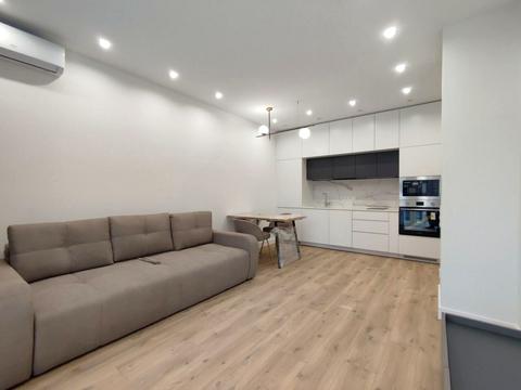 квартира за адресою Джона Маккейна вул. (Івана Кудрі), 1