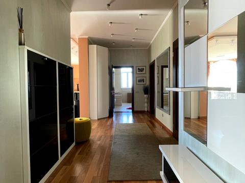 квартира за адресою Лабораторна вул., 8