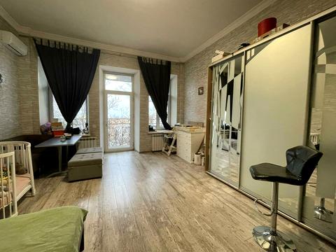 квартира за адресою Пастера вул., 24