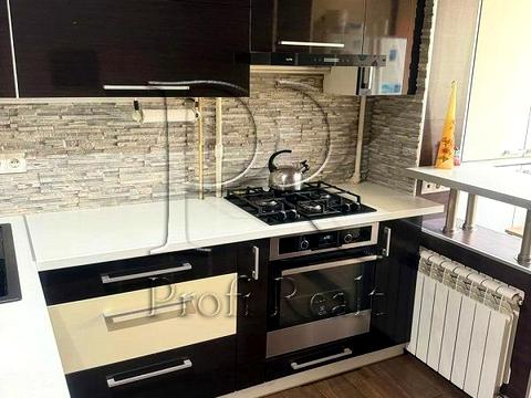 квартира за адресою Михайла Брайчевського вул. (Металістів), 1