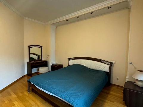 квартира за адресою Шота Руставелі вул., 20