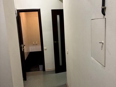 комерційна за адресою Степана Томашівського вул., 5