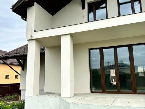 будинок за адресою Володимира Івасюка вул.