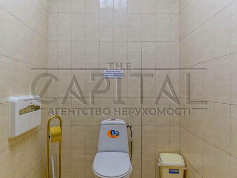 комерційна за адресою Павла Загребельного вул. (Миколи Раєвського), 5