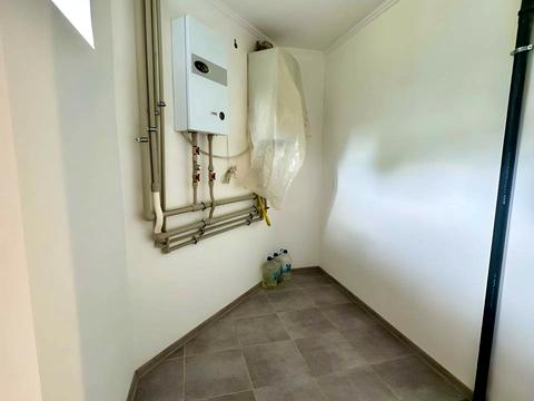 будинок за адресою Дніпрова, 31Б