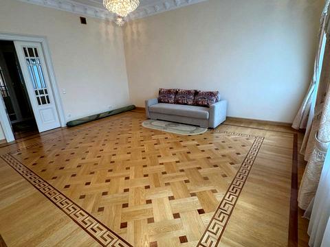квартира за адресою Мирона Тарнавського вул. (Кутузова), 4