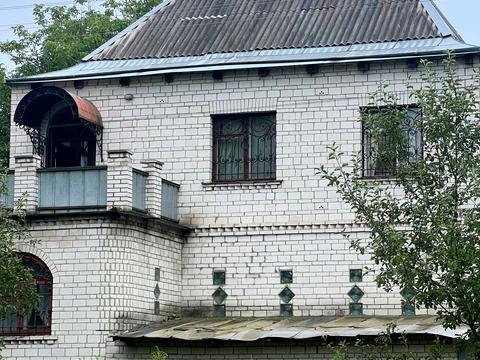будинок за адресою Лісова Поляна