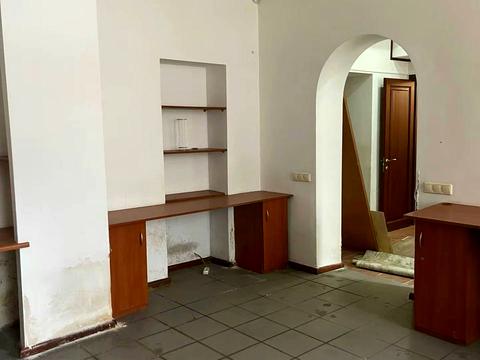 комерційна за адресою Польський узвіз, 9