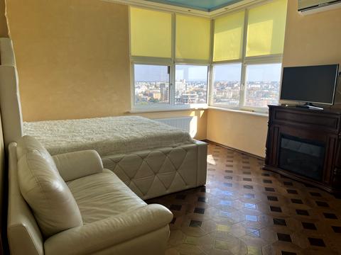 квартира за адресою Степана Бандери вул., 9