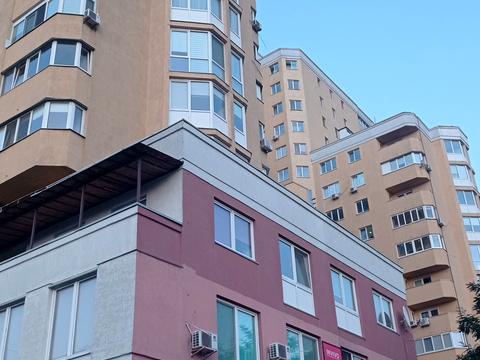 комерційна за адресою Євгена Харченка вул. (Леніна), 47а