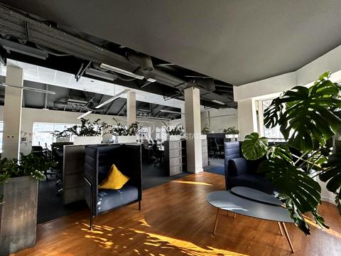 комерційна за адресою Сім'ї Прахових вул. (Гайдара), 58