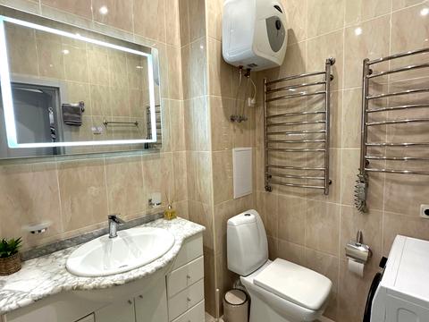 квартира за адресою Трьохсвятительська вул., 9
