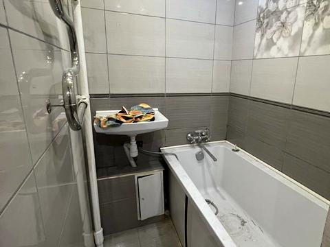 комерційна за адресою Лісовий просп., 11