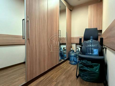 коммерческая по адресу Вице-адмирала Жукова пер., 21