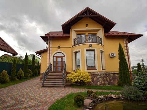 дом по адресу Леси Украинки ул., 1