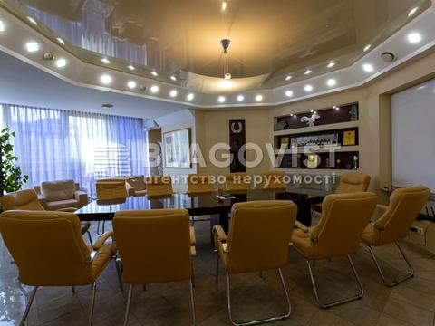коммерческая по адресу Большая Васильковская ул. (Красноармейская), 64