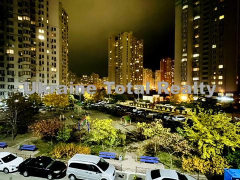 квартира по адресу Миколы Бажана просп., 10