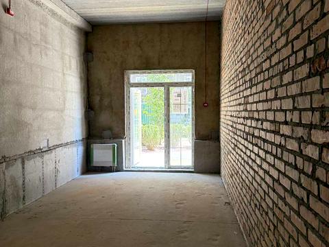 комерційна за адресою Михайла Максимовича вул. (Онуфрія Трутенка), 26-В