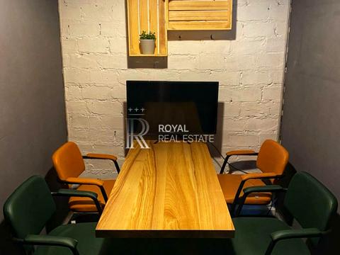 комерційна за адресою Кловський узвіз, 7a