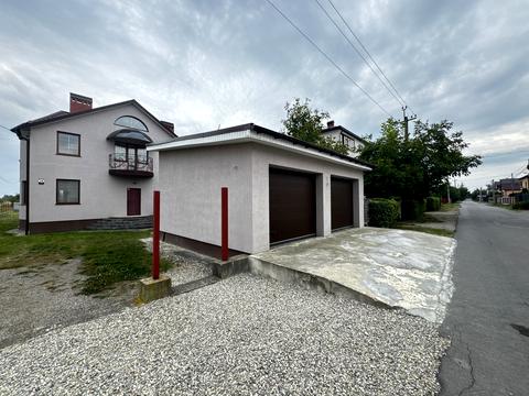 будинок за адресою с. Крихівці, Аматорська вул., 16