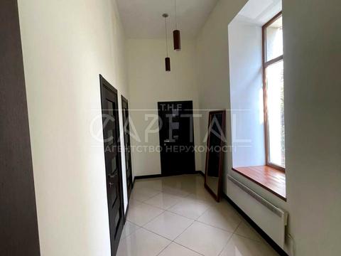 комерційна за адресою Жилянська вул., 97-А