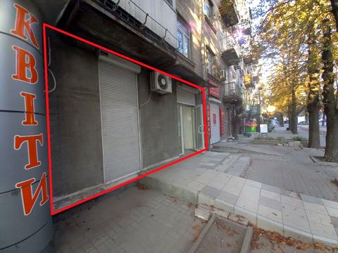 комерційна за адресою Незалежності вул. (Титова), 8