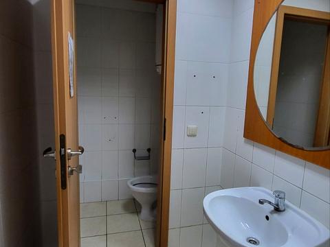комерційна за адресою Новопечерський пров., 5