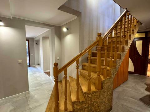 будинок за адресою 4-та Садова, 1