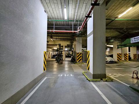 паркоместо по адресу Дегтярная ул., 16