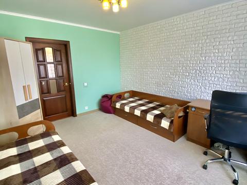 квартира за адресою Автозаводська вул., 77