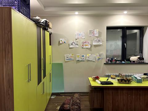 дом по адресу Центральна