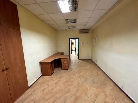 комерційна за адресою Михайла Бойчука вул. (Кіквідзе), 1/2