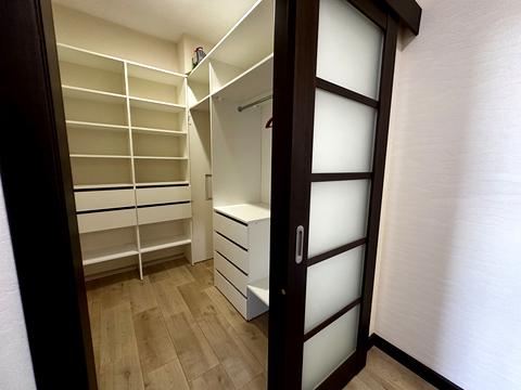 квартира за адресою Авіаконструктора Ігоря Сікорського вул. (Танкова), 4-Б